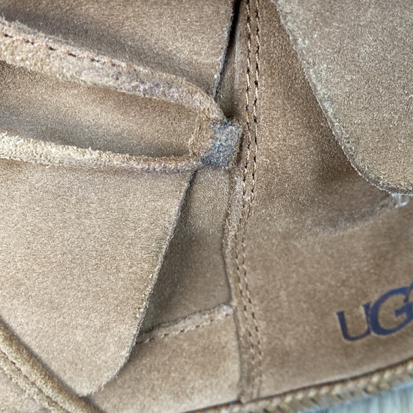 UGG reid Women's Chestnut Ankle Booties - Picture 10 of 11